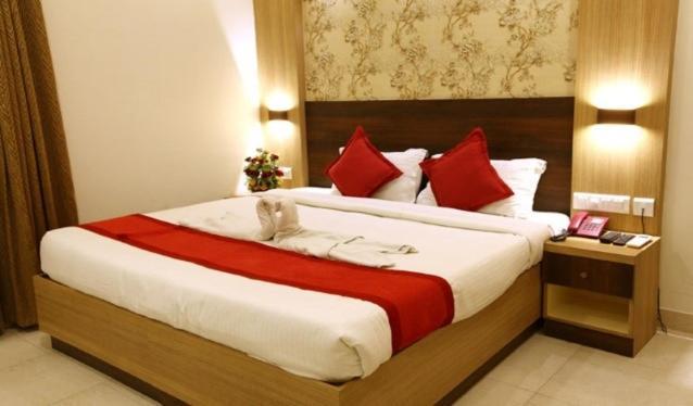 Prayana Hotels Kochi Exterior photo