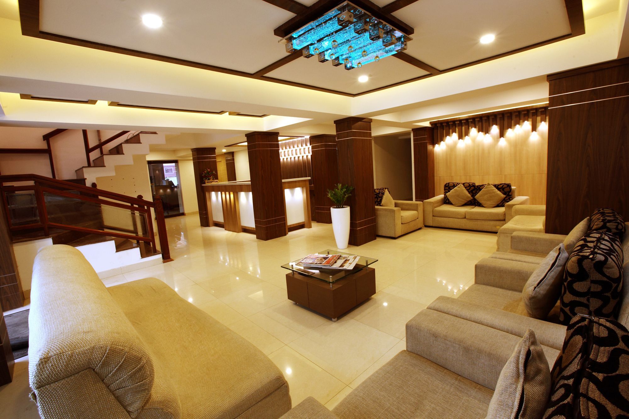 Prayana Hotels Kochi Exterior photo