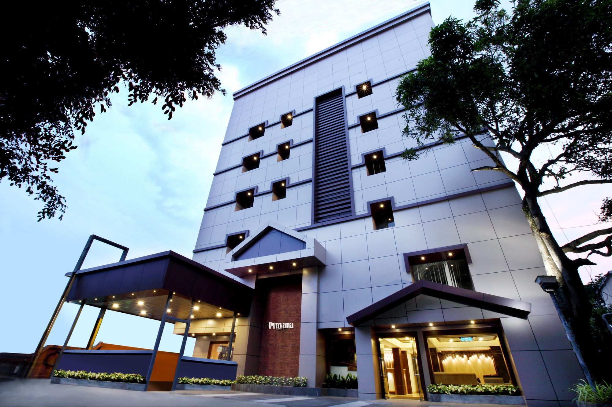 Prayana Hotels Kochi Exterior photo